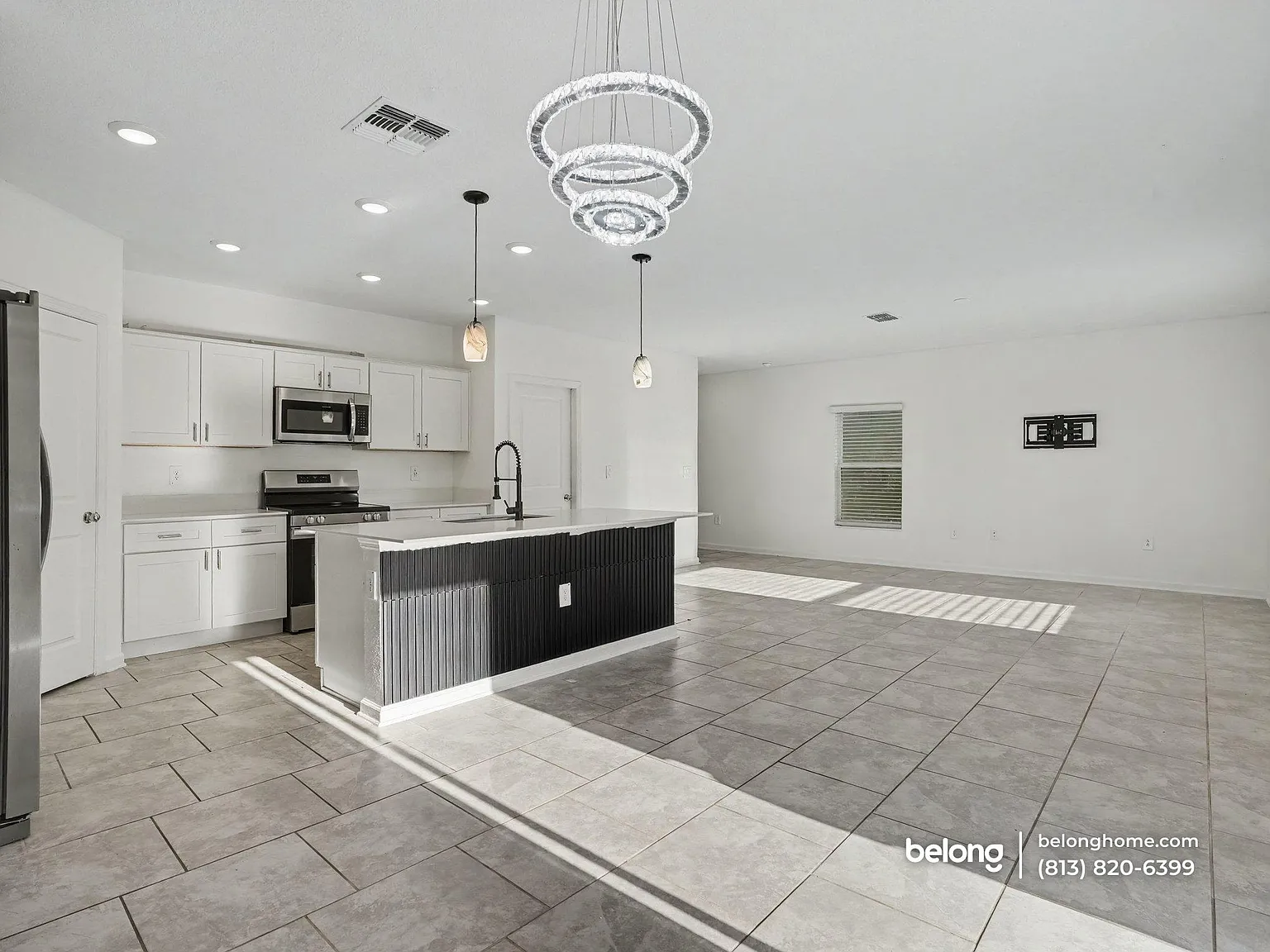 4 bed, 2.5 bath, 1879 sqft, $2,295 — Photo 4