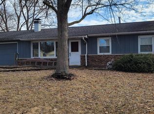 611 Olympia Rd, Valparaiso, IN 46385