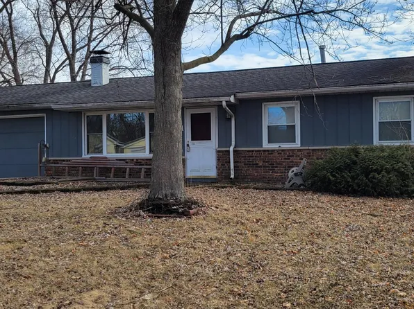 611 Olympia Rd, Valparaiso, IN 46385