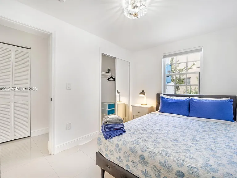 6966 Byron Ave #105 — Photo 8