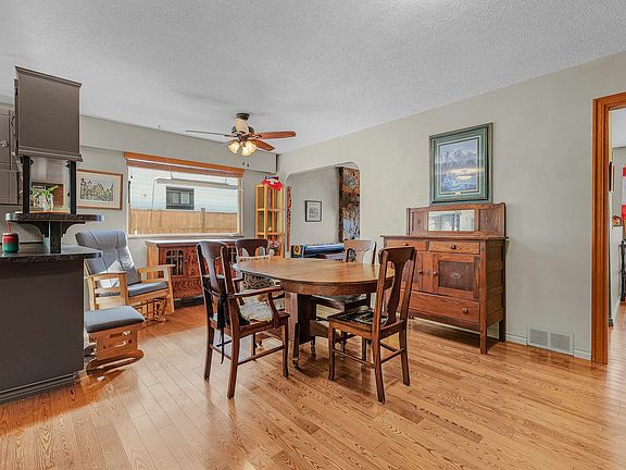 5th image of 3670 207b St