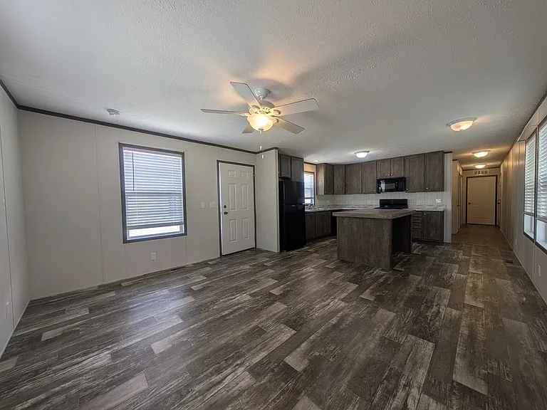 38000 Le Chateau Blvd #491 — Photo 8