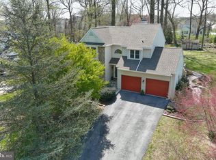 324 Baltusrol Dr, Coatesville, PA 19320