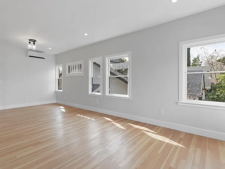 1720 U St #3 — Photo 22