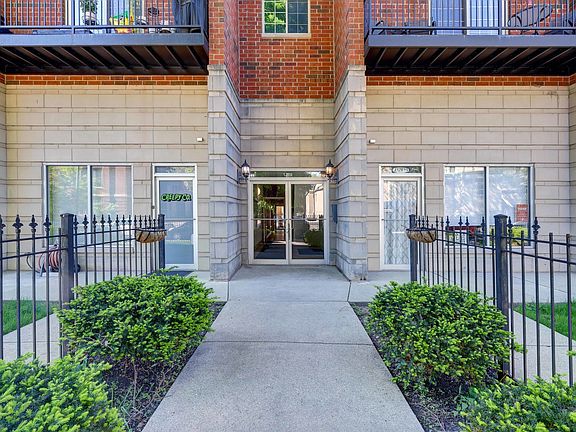 2nd image of 1329 W Loyola Ave APT 3C