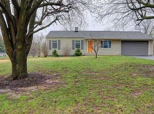 236 Dennison Dr, Ballwin, MO 63021