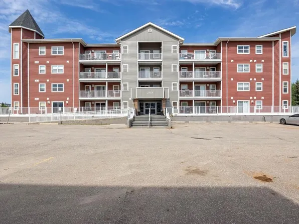253 NW Gregoire Dr #302, Wood Buffalo, AB T9H 4G7
