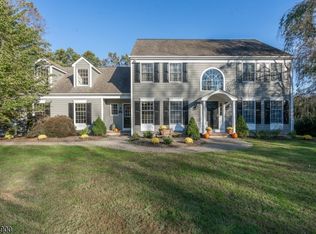 155 Seabrook Rd, Lambertville, NJ 08530