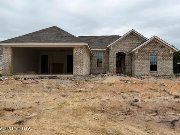 152 Madisonville Dr, Canton, MS 39046