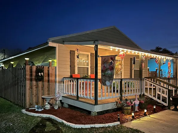 506 3rd St, Lake Arthur, LA 70549