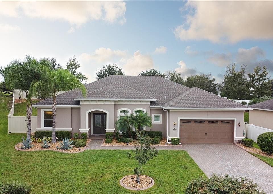 1st image of 452 Sauvignon Way