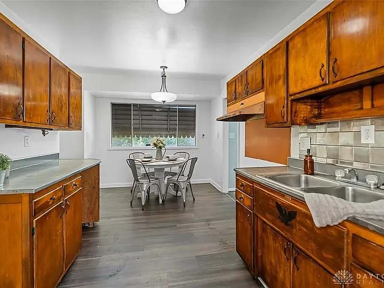 23 Stubbs Dr — Photo 7