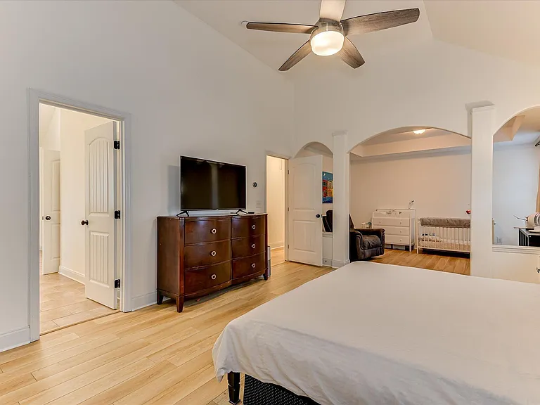 259 Wentworth Pl — Photo 27
