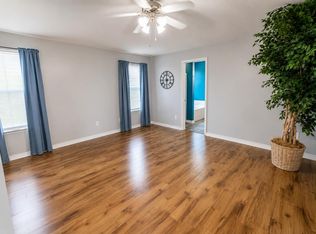 660 Rosario Ln, Fort Worth, TX 76109