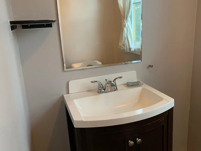 1226 SE Belmont St #4 — Photo 8