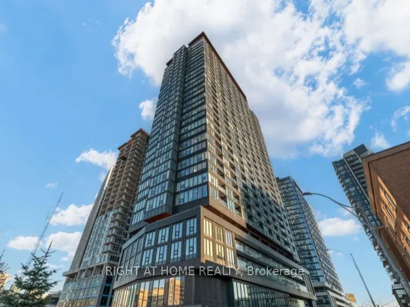 19 Western Battery Rd, Toronto, ON