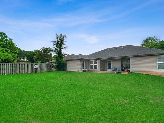 2nd image of 2034 Cross Cir