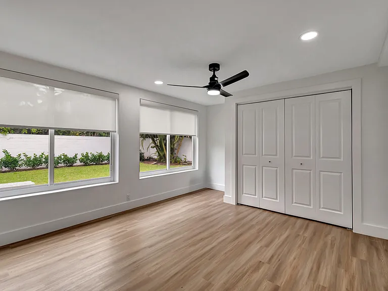 620 Las Palmas Park — Photo 20