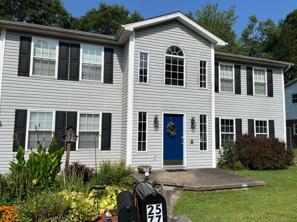 2575 Benson Dr, Charleston, WV 25302