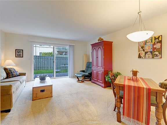5th image of 503 142nd Ave SE APT 65