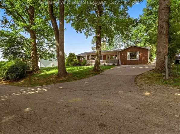 125 Friendship Ln, Scott Depot, WV 25560