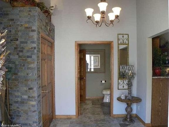 3rd image of 3430 Pigeon Hill Ct