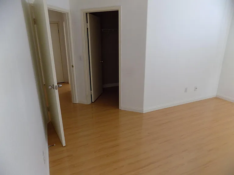 11833 Worcester Dr — Photo 11