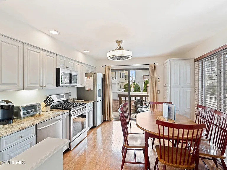 15 N St #B1 — Photo 5