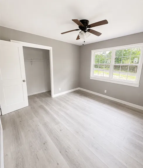 1143 Oakley Dr — Photo 9