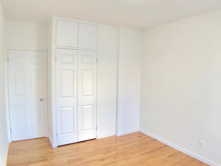 2 Doscher St #1 — Photo 7