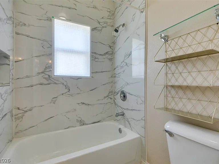 2598 Mizzoni Cir — Photo 26