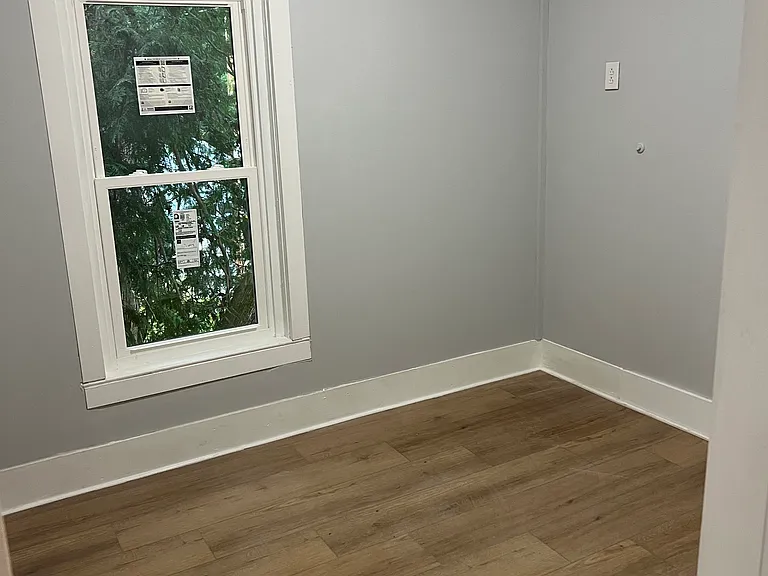 48 Oak St #2 — Photo 3