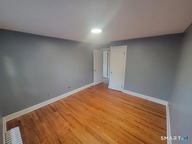 307 Hill St — Photo 11