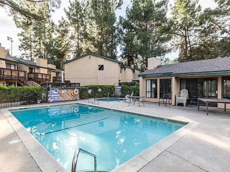 570 Peach St #26 — Photo 31