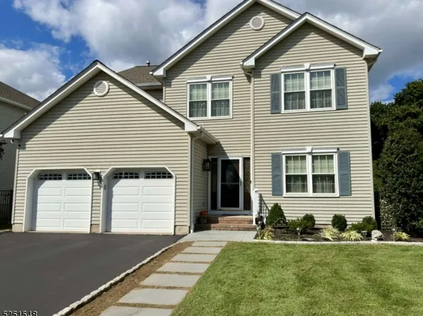 14 Elmara Dr, Bridgewater Twp., NJ 08807