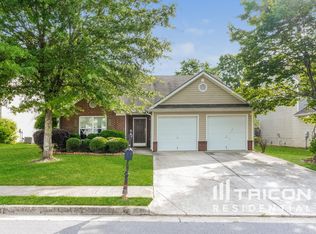 3692 Tullamore Ln, Snellville, GA 30039