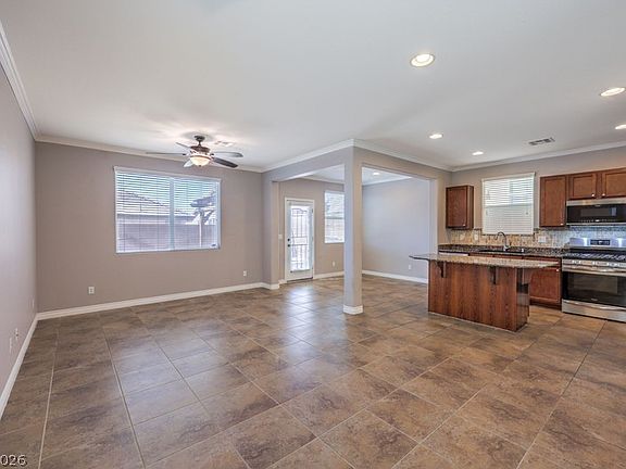 4th image of 10753 Dobbs Ave
