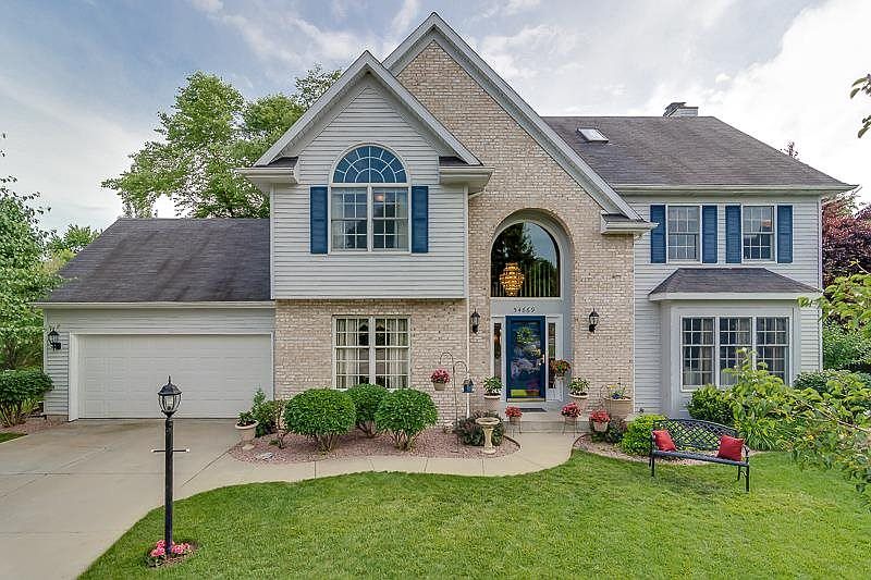 1st image of 54669 Oak Leaf Ct