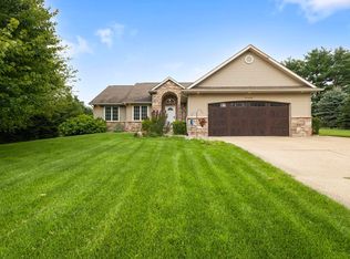 57408 Blackhawk Dr, Goshen, IN 46528