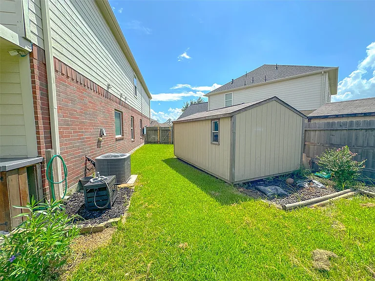 14819 Grove Canyon Ct — Photo 26