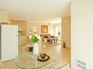 1126 14th Ave APT F, Seattle, WA 98122