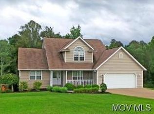 947 Bender Rd, Marietta, OH 45750