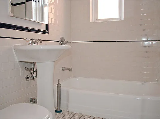 Rented by SW Queens Mezzanine | media 9