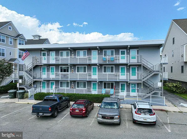 14 144th St Unit 305, Ocean City, MD 21842
