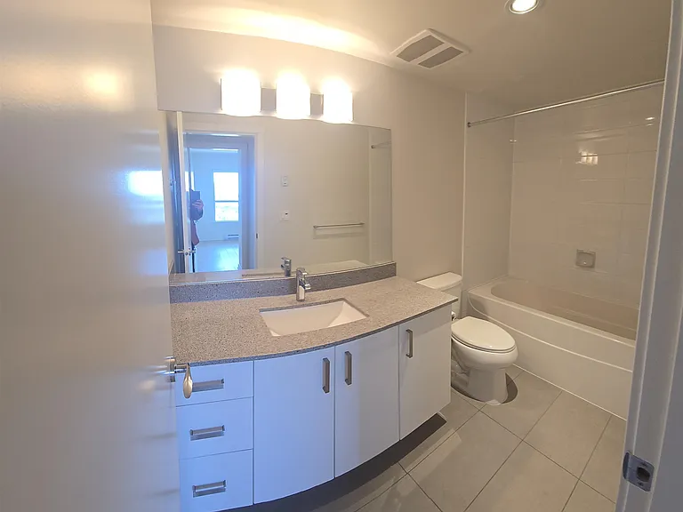 125 Columbia St #1205 — Photo 11