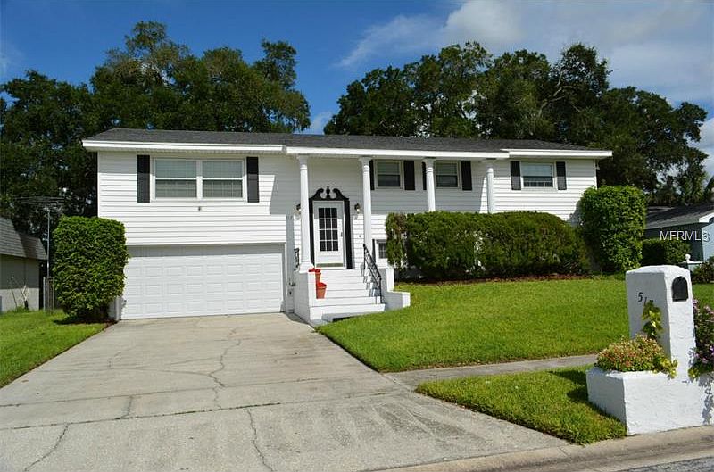 1st image of 517 Parkwood Ct