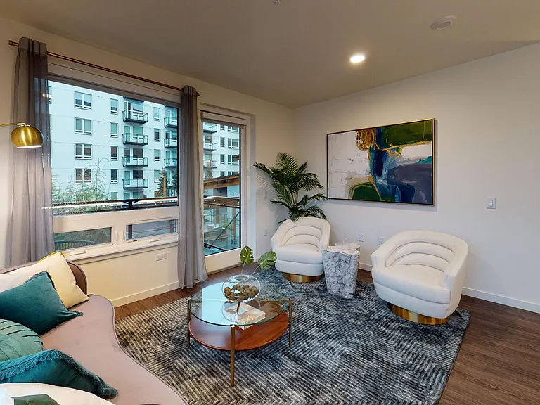 Nightingale Apartments — Photo 16
