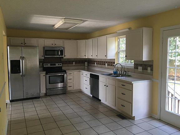 5th image of 7426 Appomattox Dr