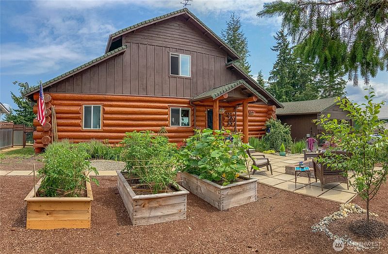 5th image of 1363 Thorndyke Road
