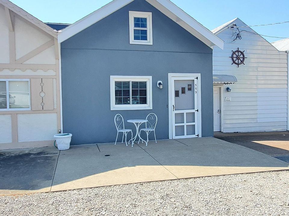1st image of 559 Bimini Dr